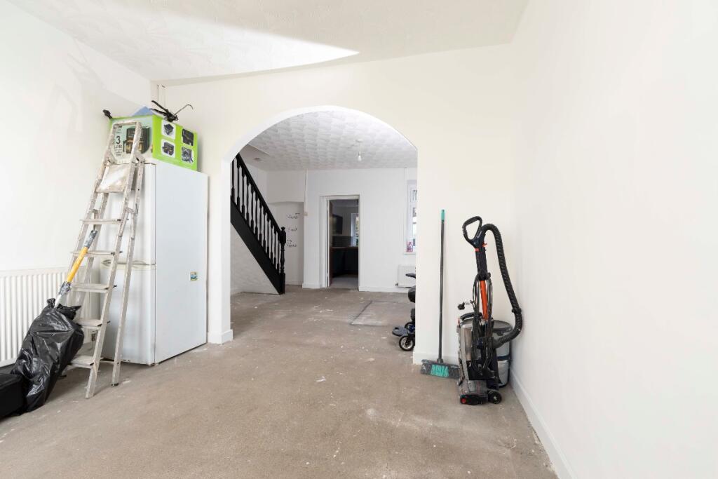 2 bed Terraced