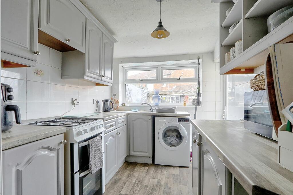3 bed End of Terrace