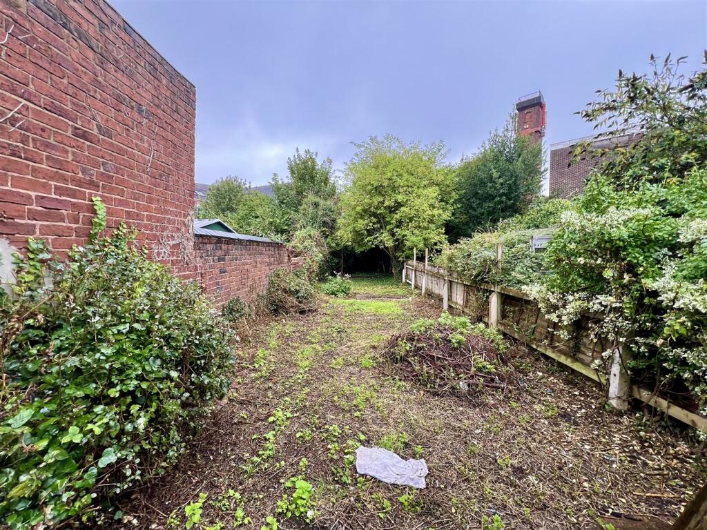 2 bed Semi-Detached