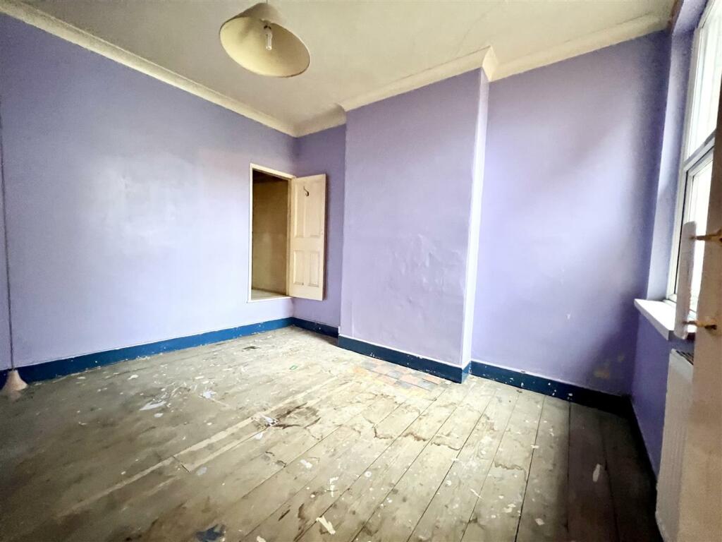 2 bed Semi-Detached