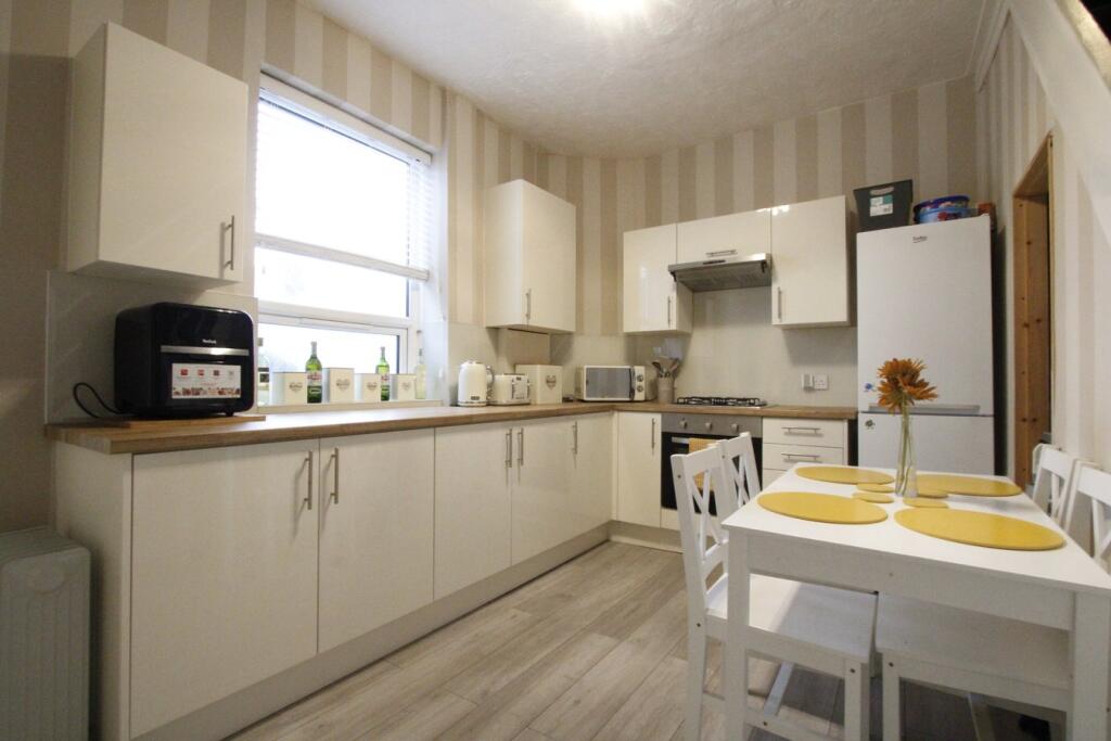 2 bed Terraced