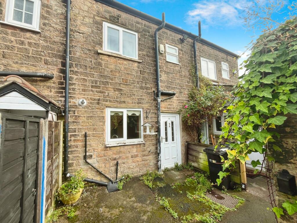 2 bed Character Property