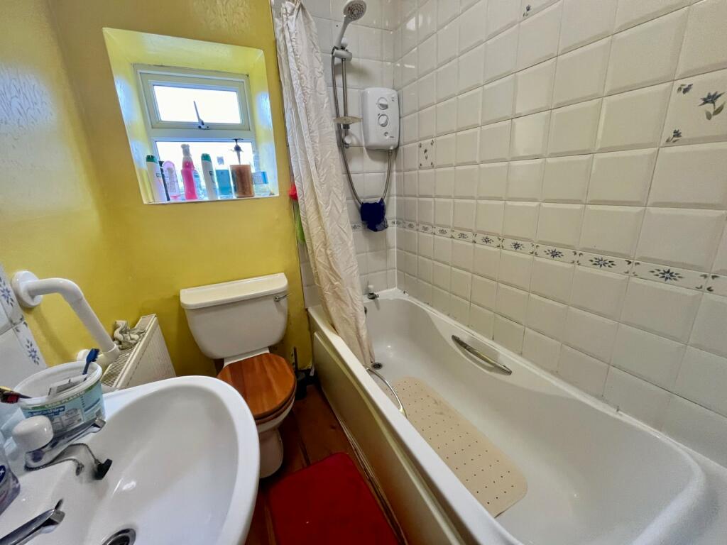 2 bed Character Property