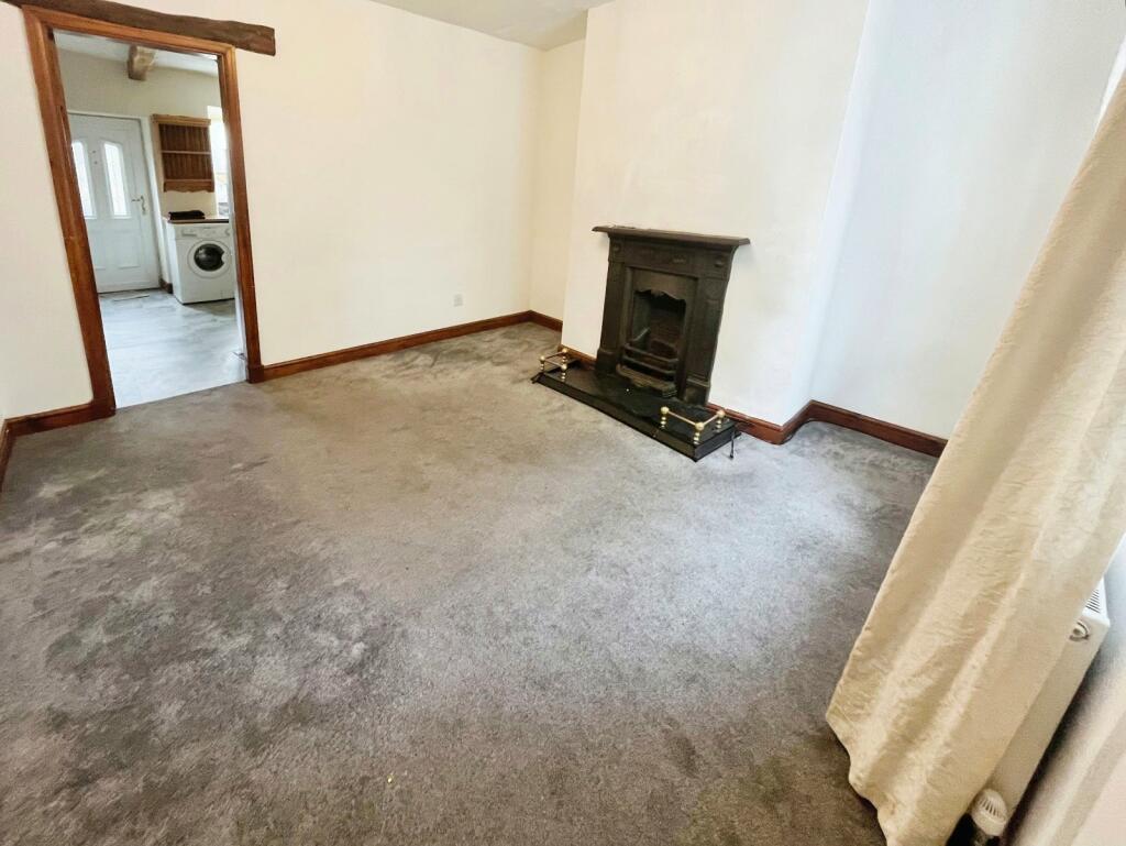 2 bed Character Property