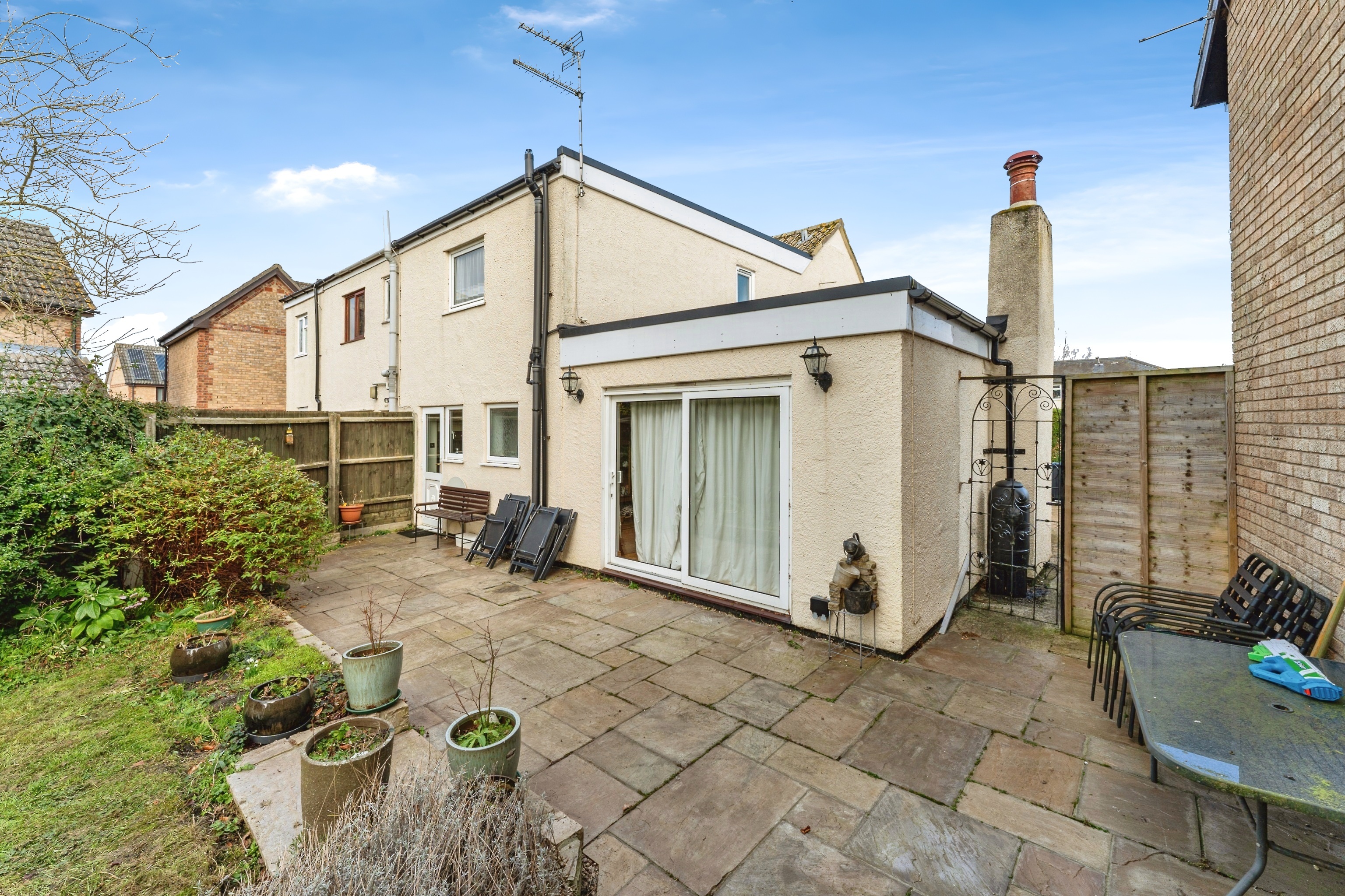 3 bed End of Terrace