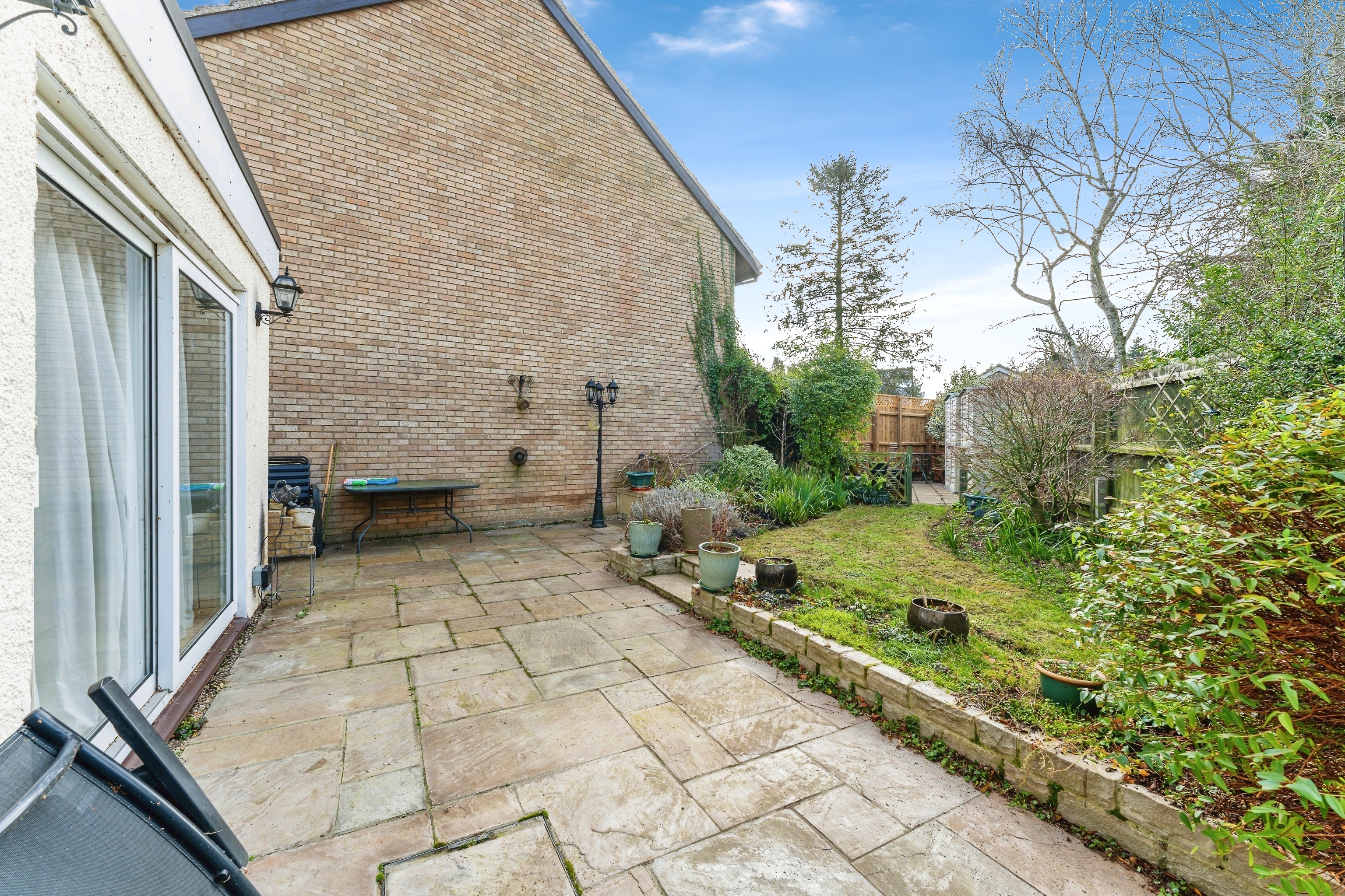 3 bed End of Terrace
