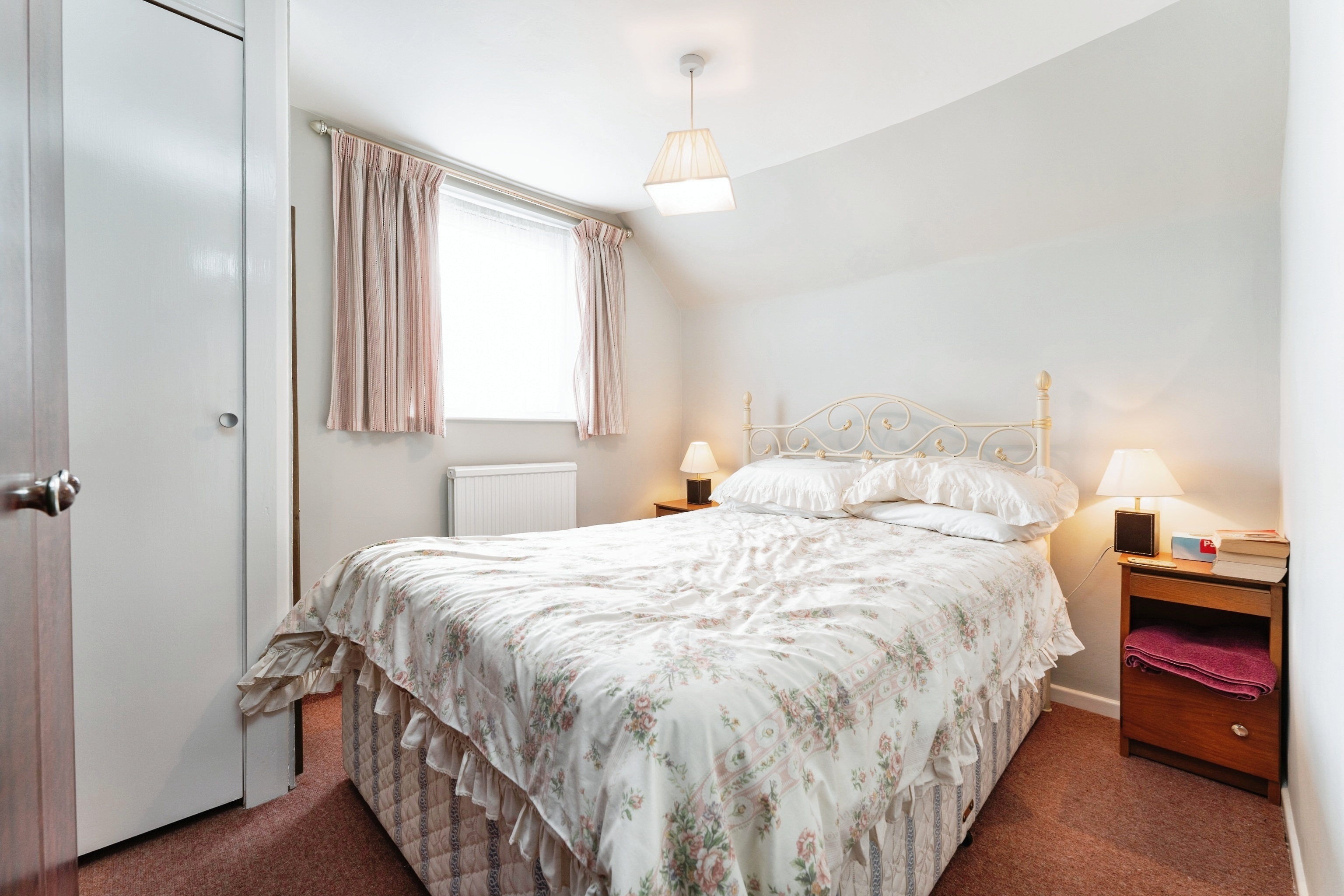 3 bed End of Terrace