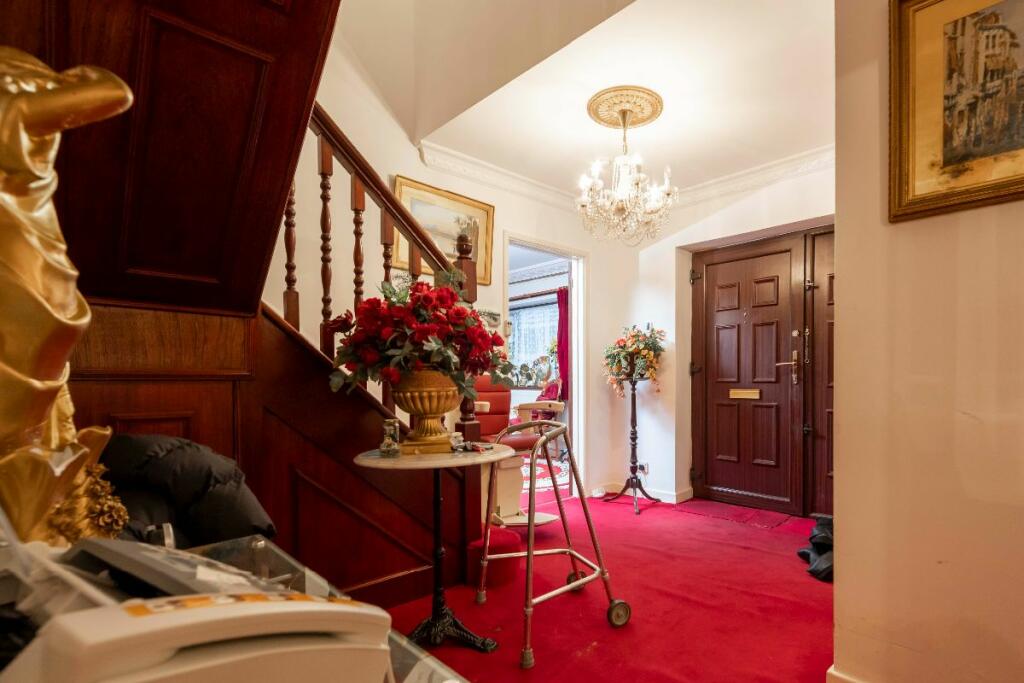4 bed Detached