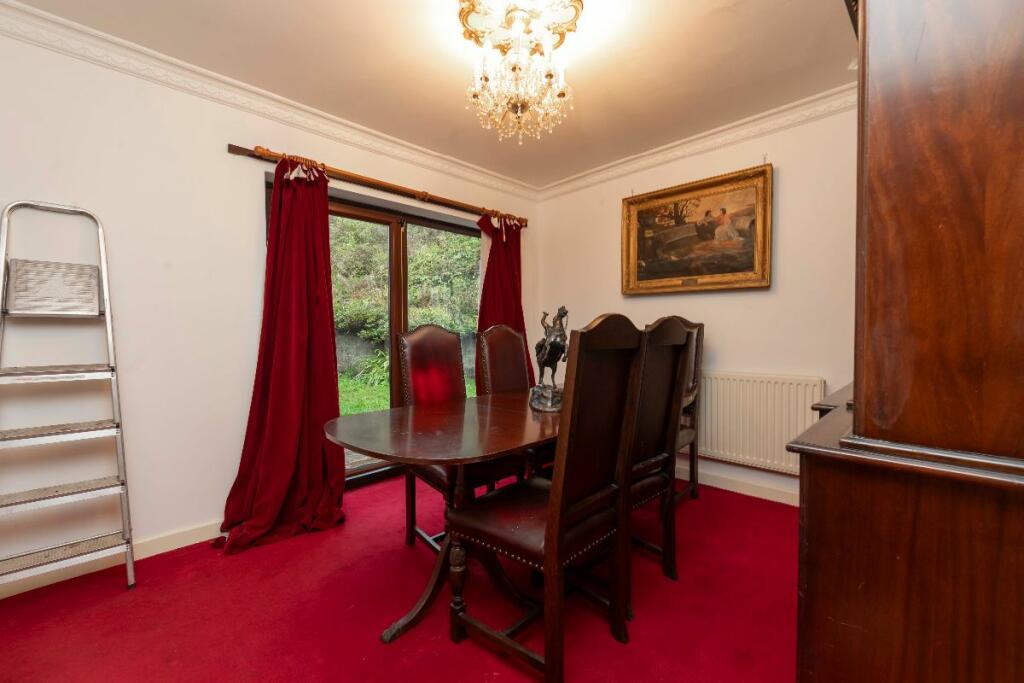 4 bed Detached