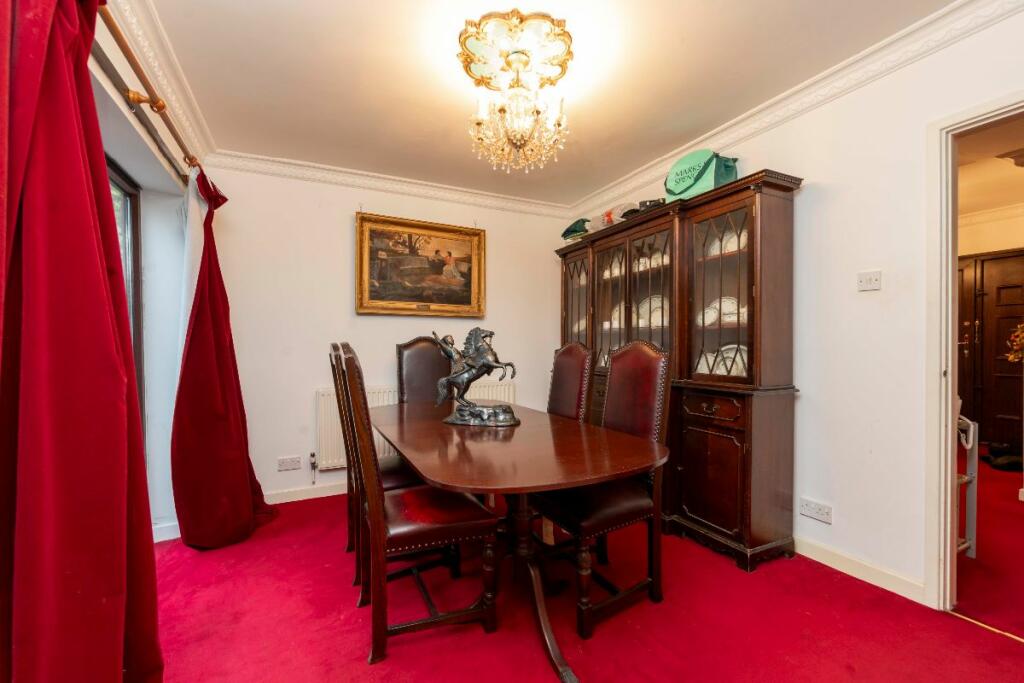 4 bed Detached