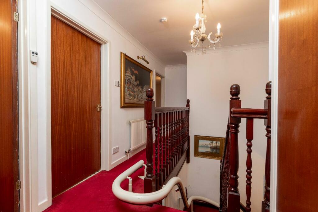 4 bed Detached