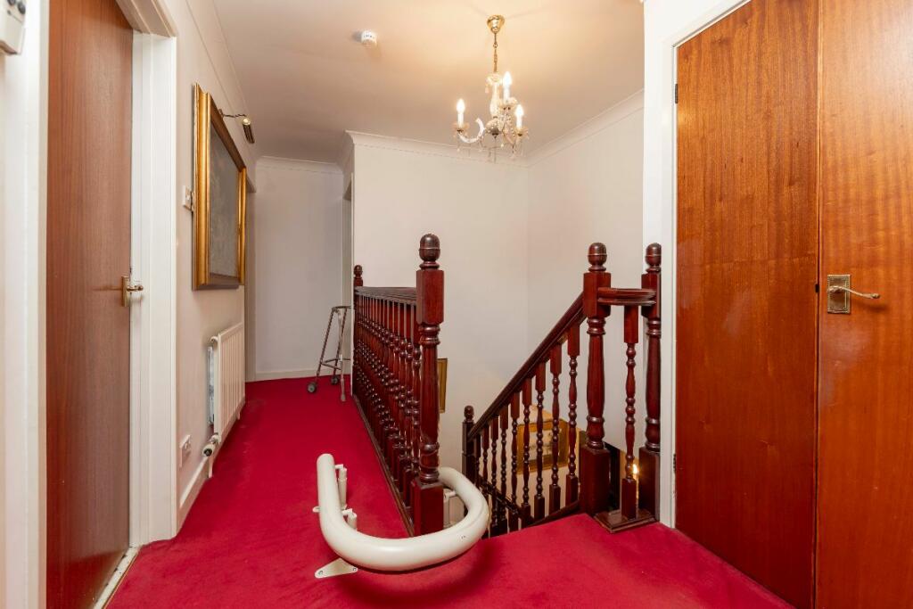 4 bed Detached