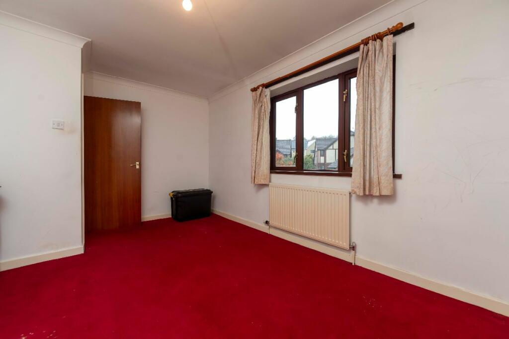 4 bed Detached
