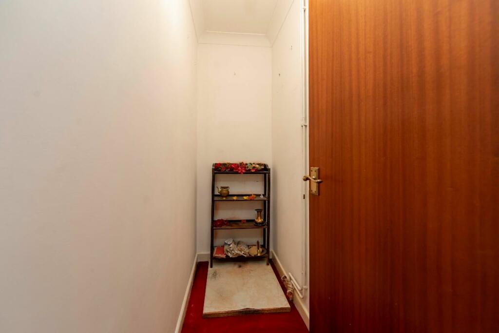 4 bed Detached