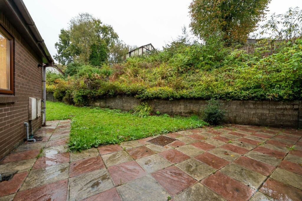 4 bed Detached