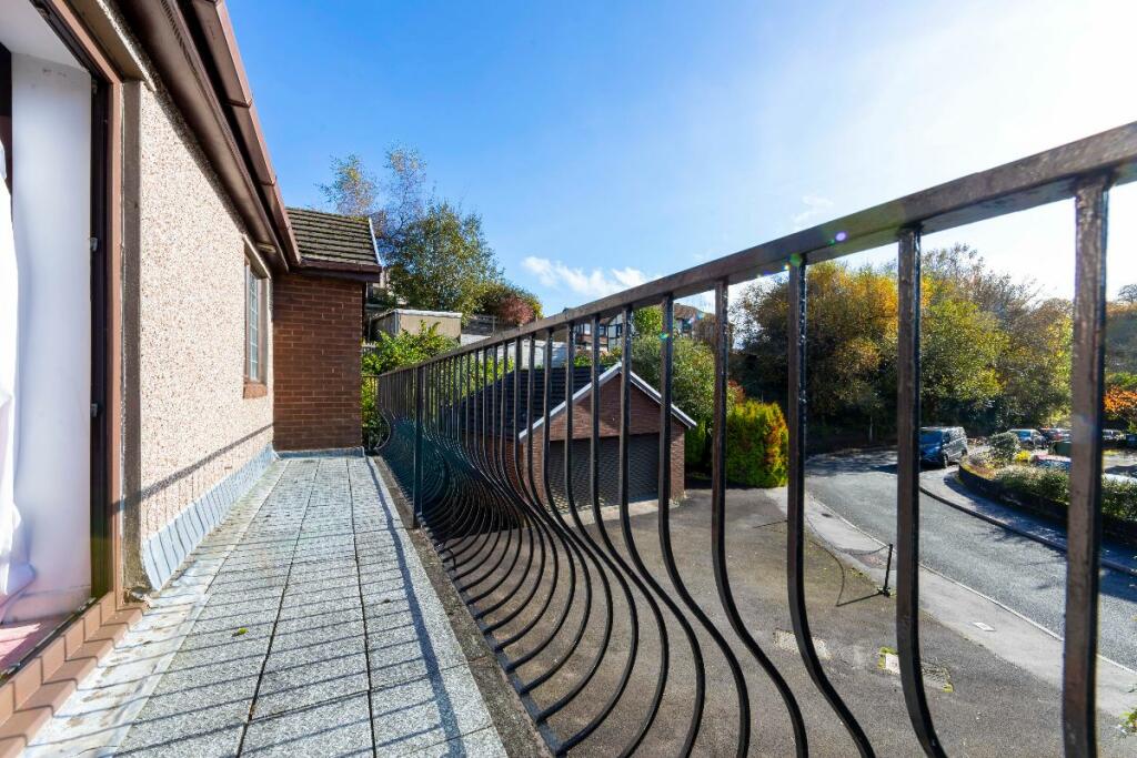 4 bed Detached
