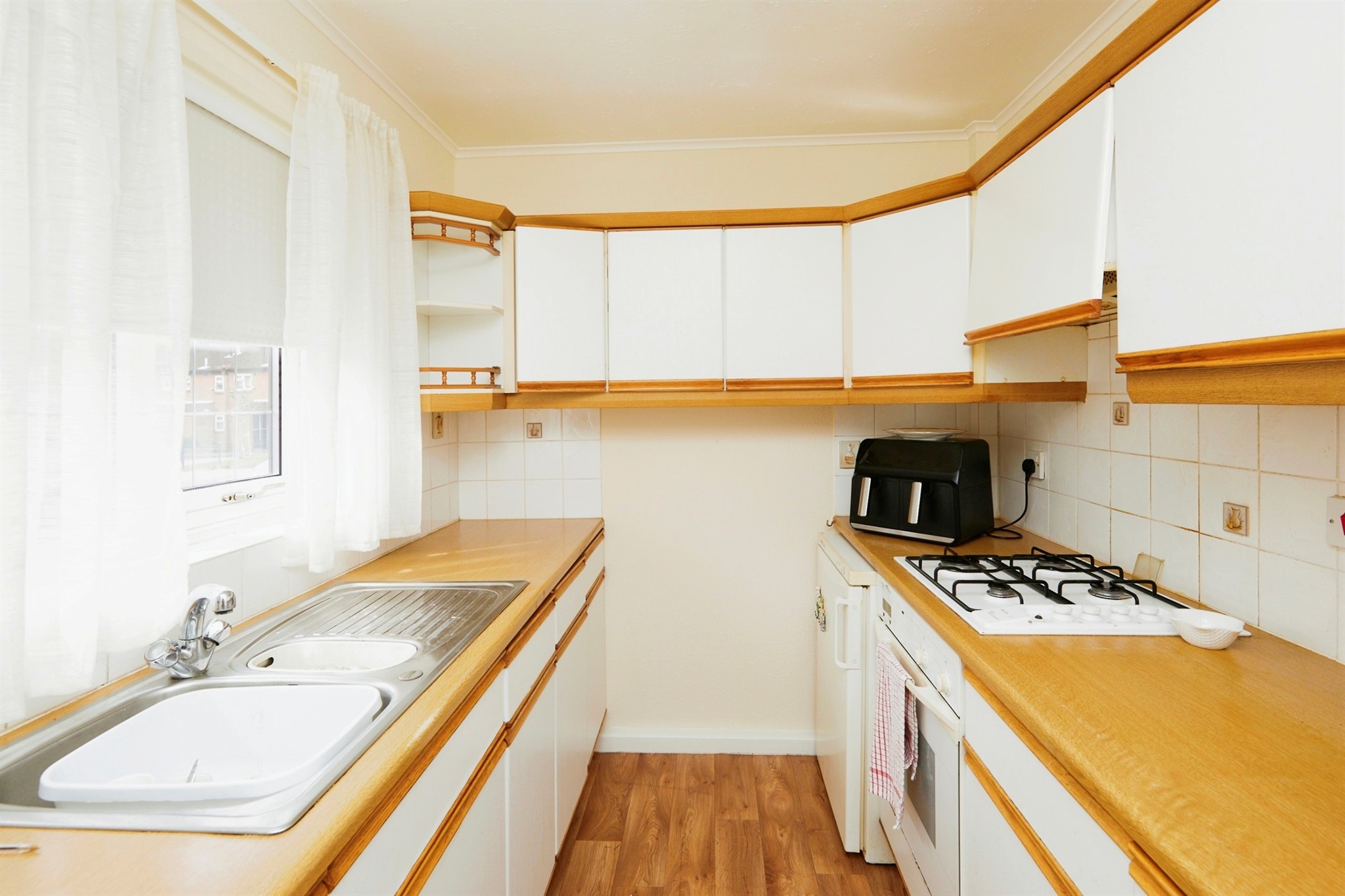 3 bed Semi-Detached