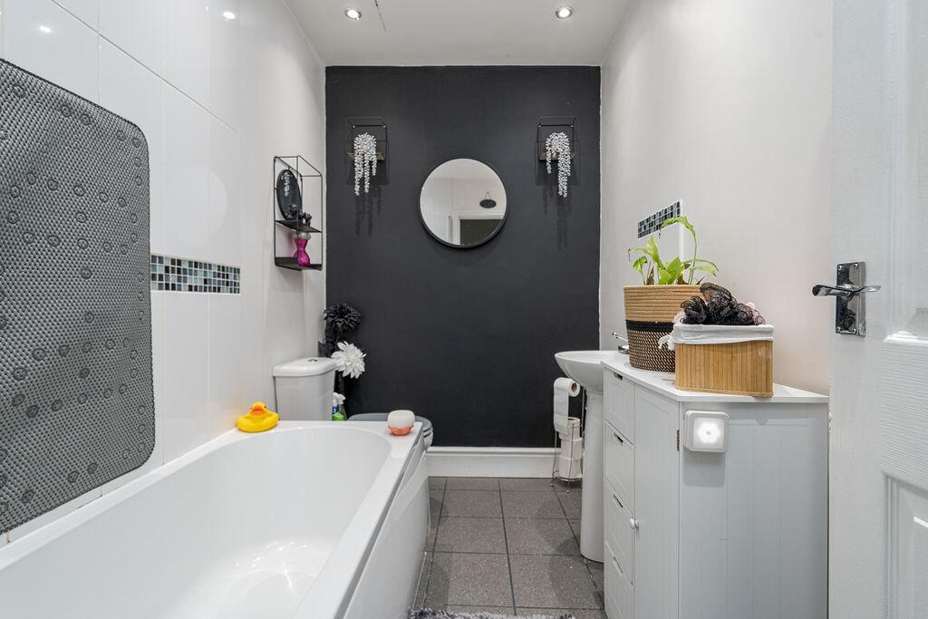 3 bed Terraced
