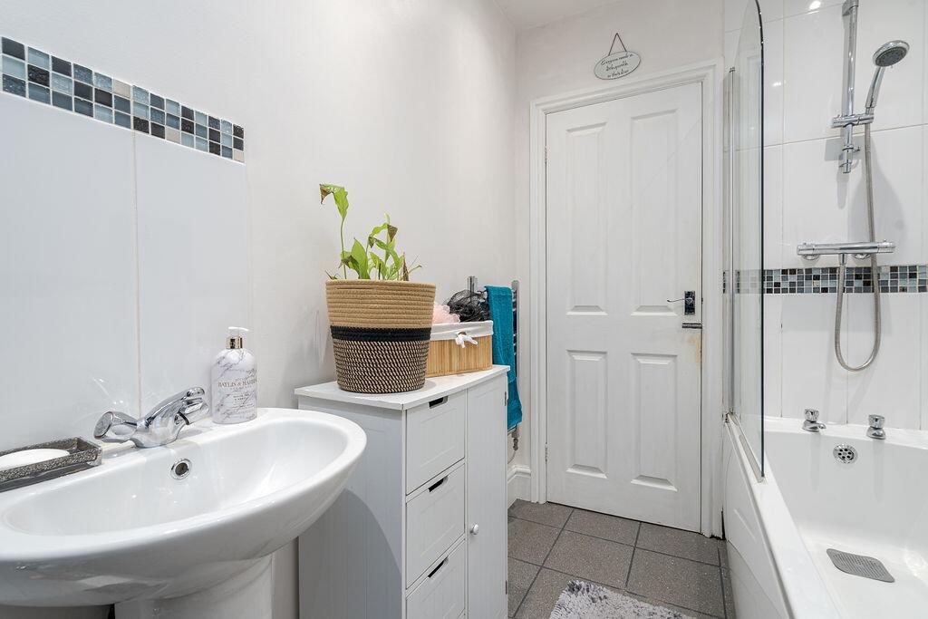 3 bed Terraced
