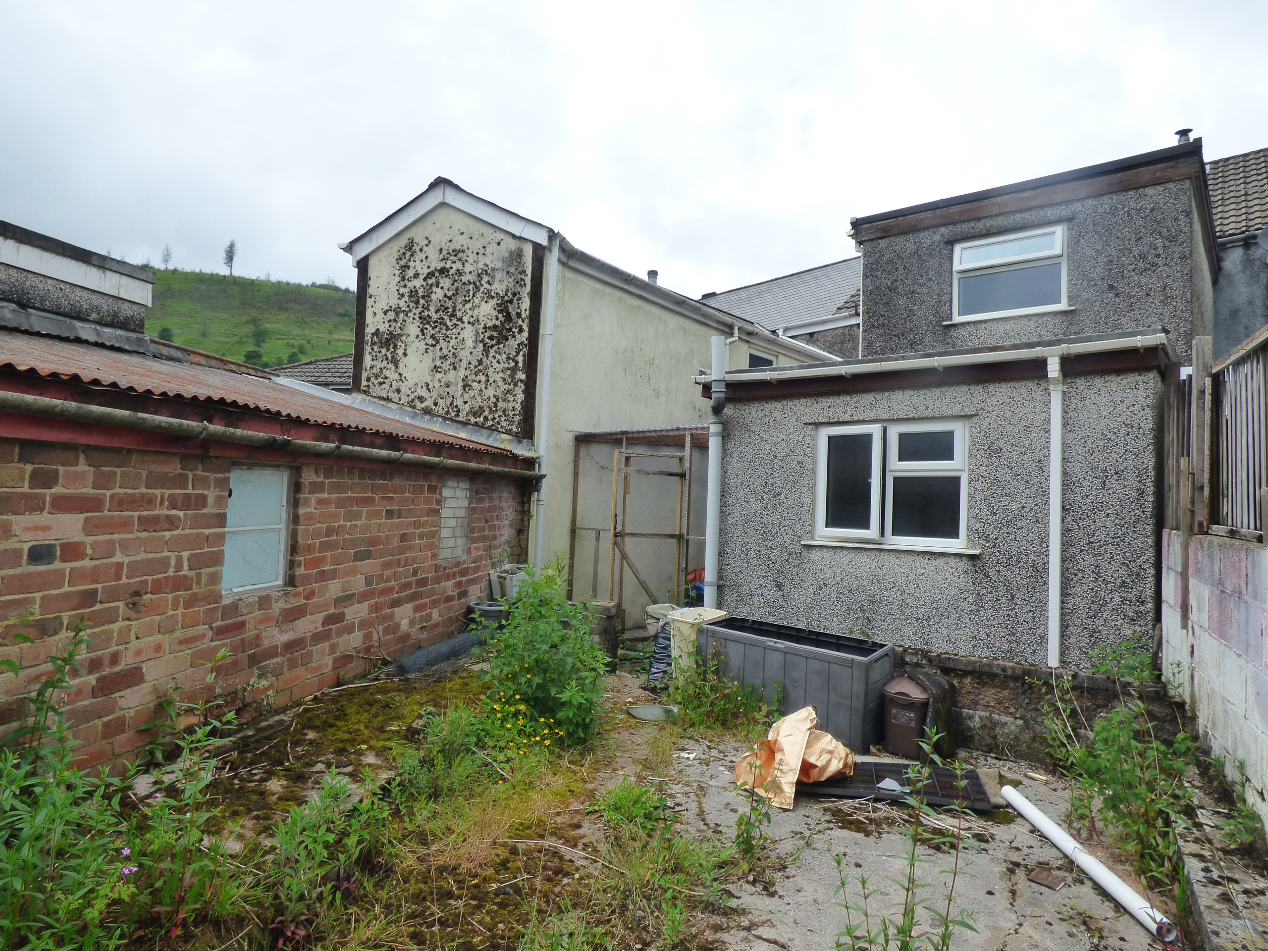 3 bed Terraced