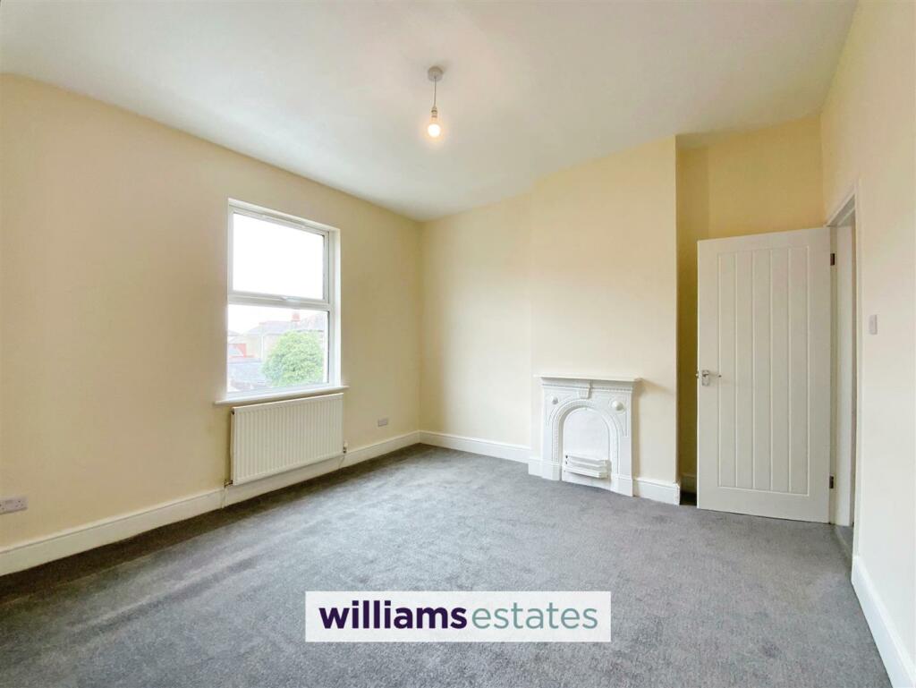 6 bed Terraced