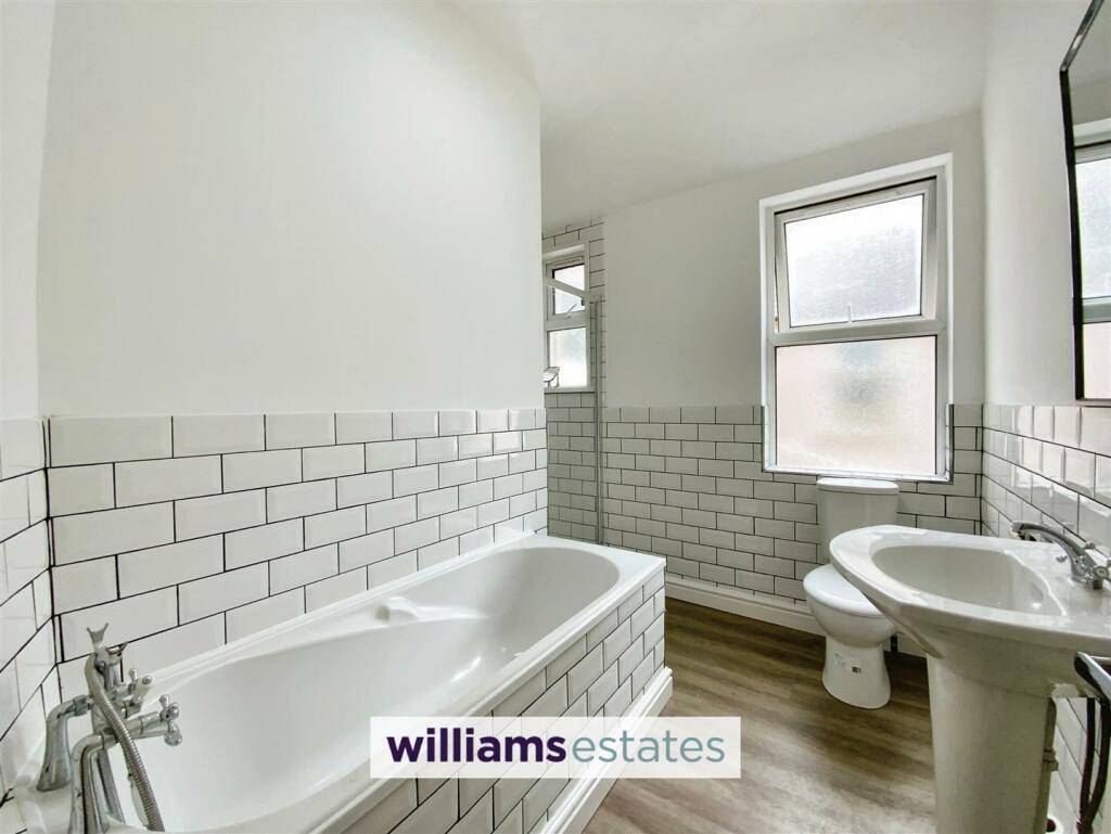 6 bed Terraced