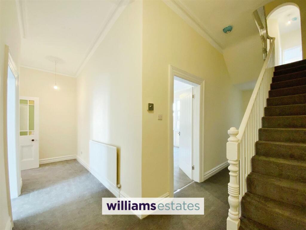 6 bed Terraced