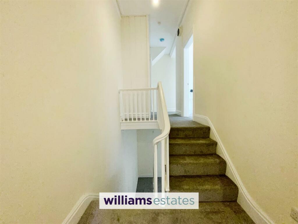 6 bed Terraced