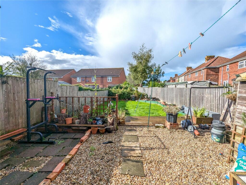 3 bed Semi-Detached