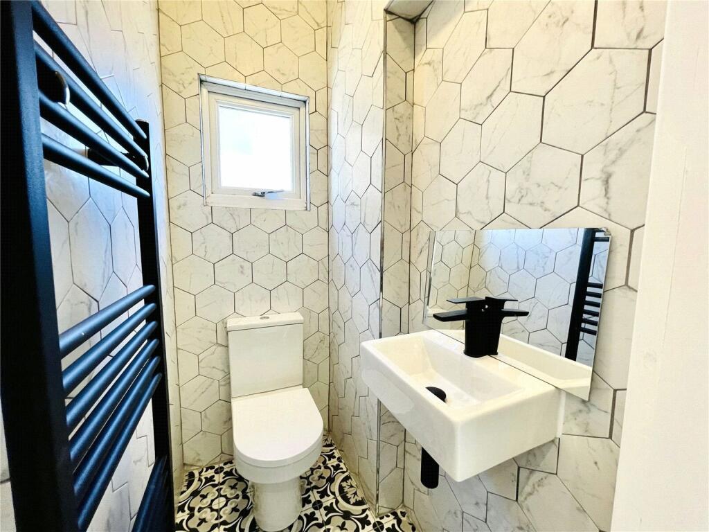 5 bed Semi-Detached