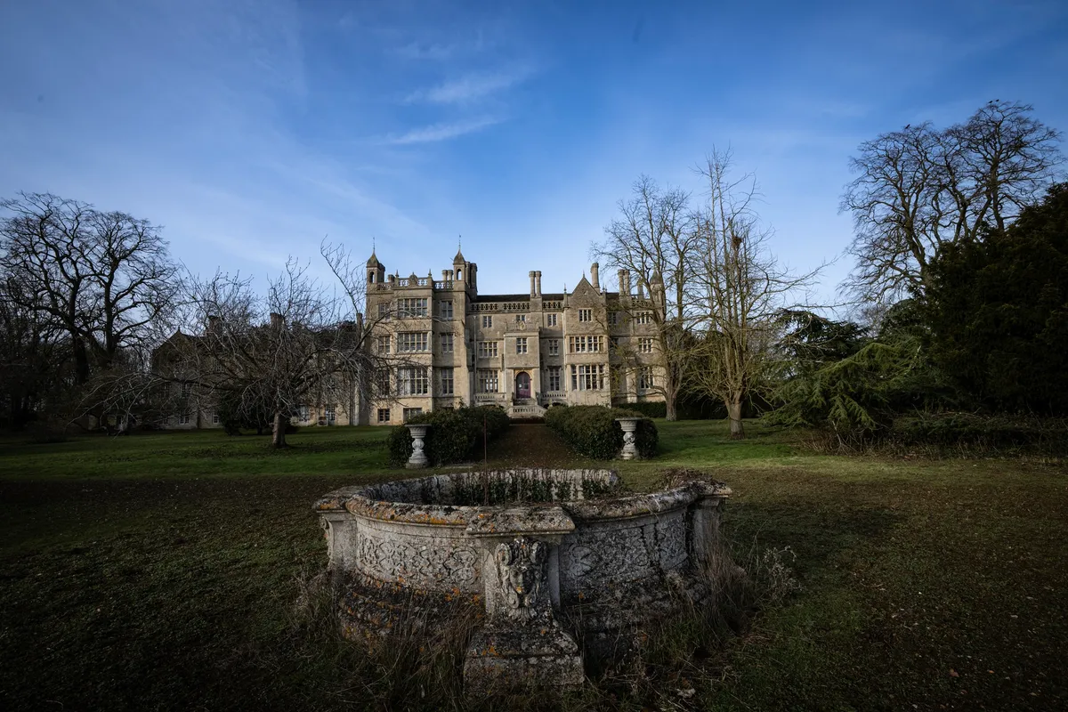 25 bed Country House