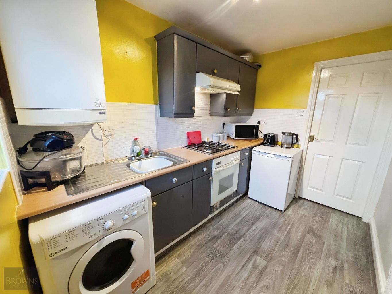 2 bed Ground Flat