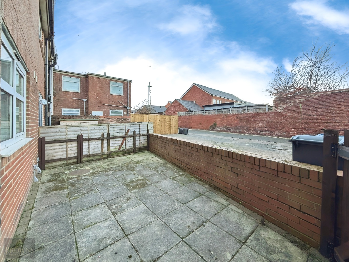 2 bed Ground Flat