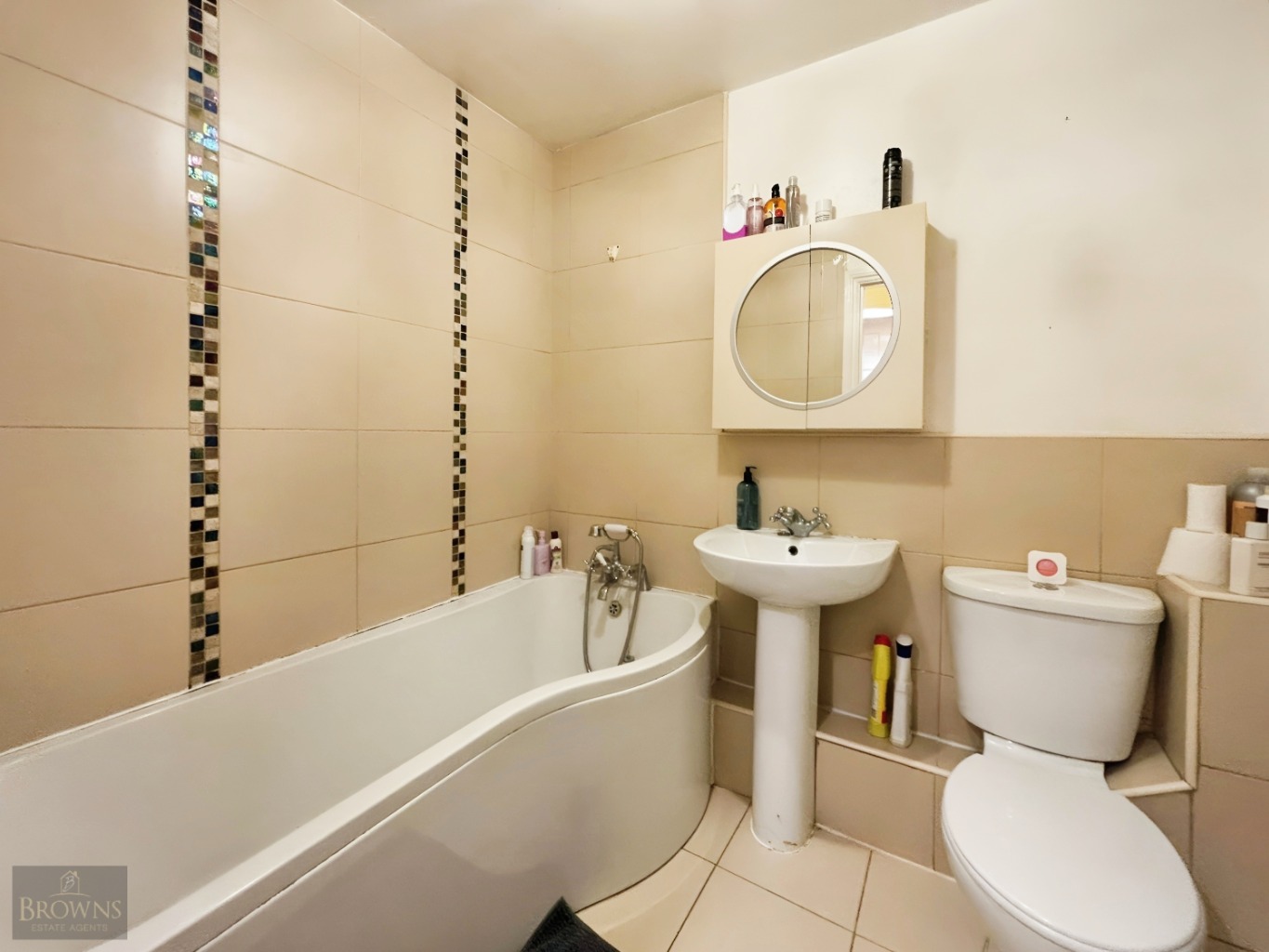2 bed Ground Flat