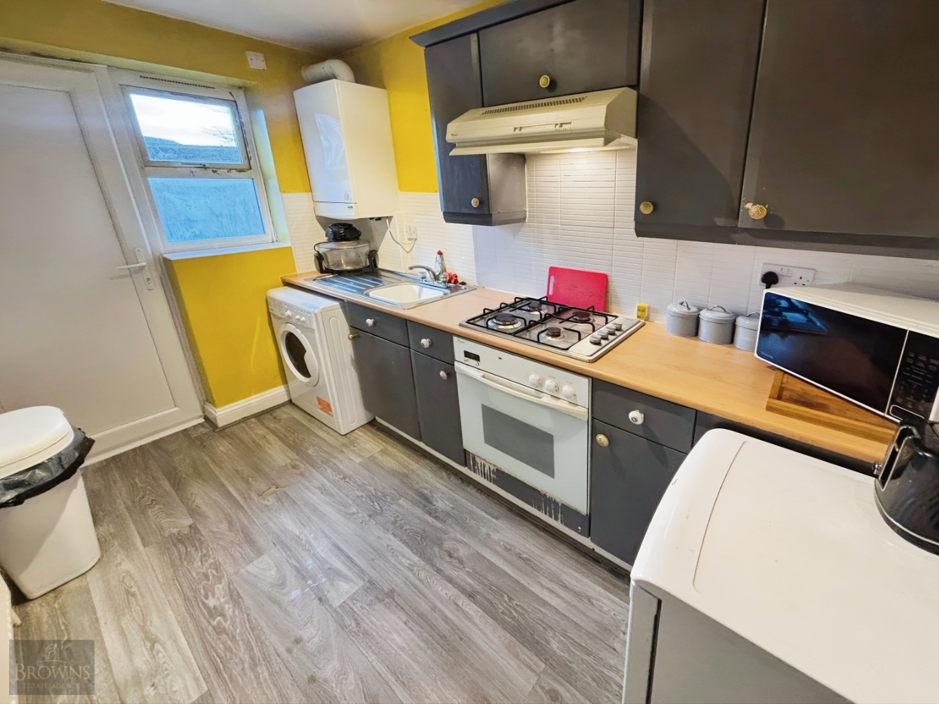 2 bed Ground Flat