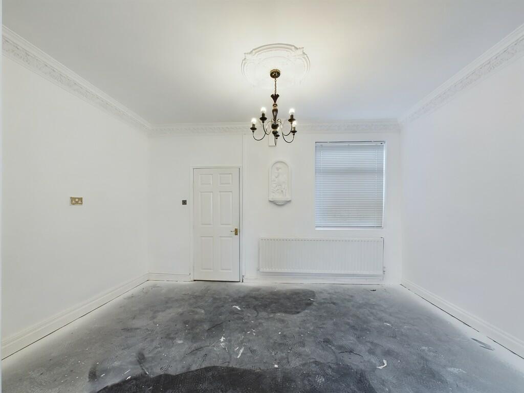2 bed Terraced