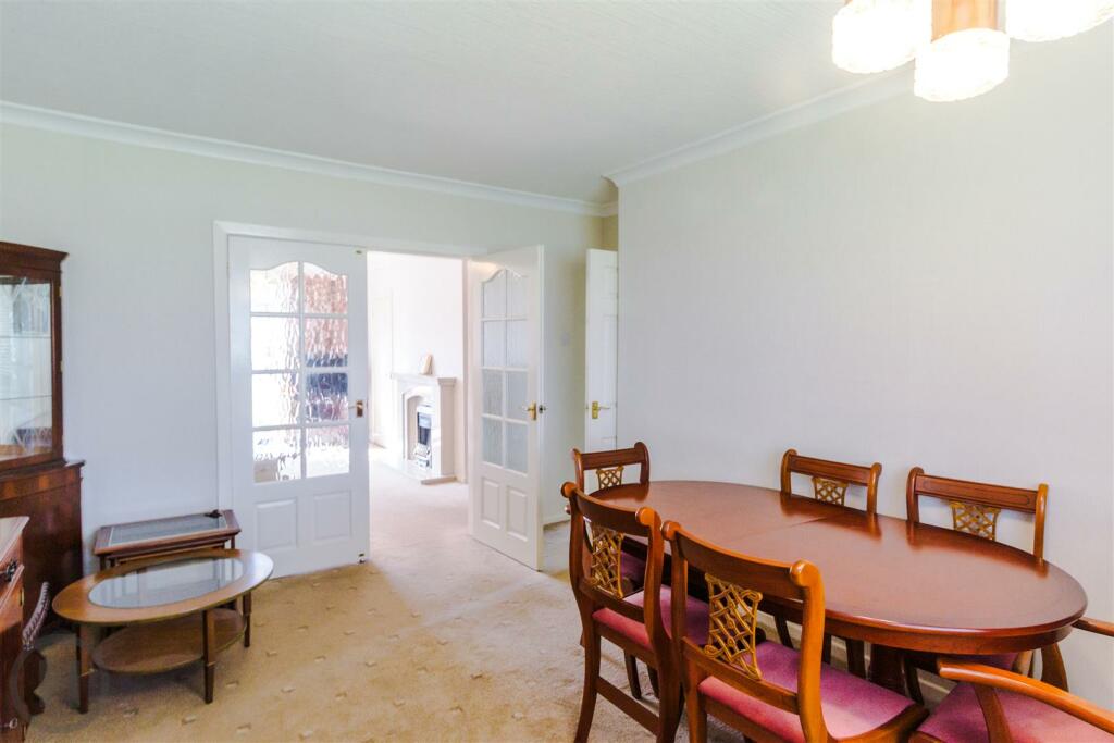 3 bed Detached Bungalow