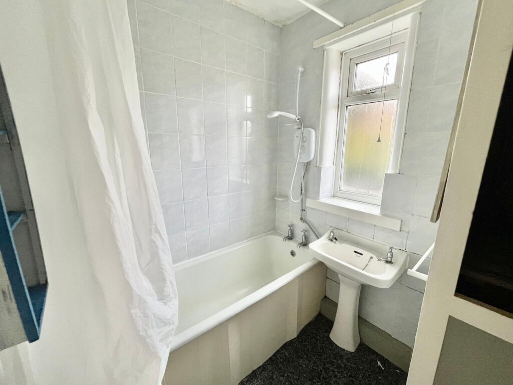 3 bed Semi-Detached