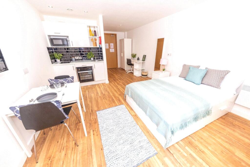 1 bed Private Halls