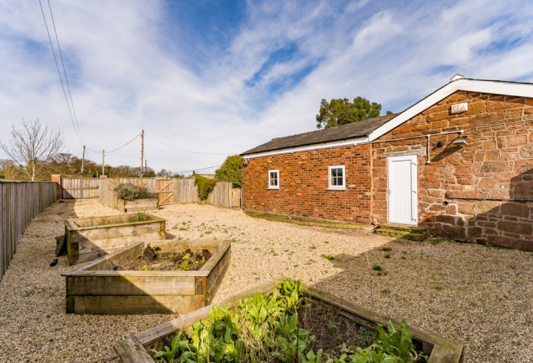 4 bed Detached
