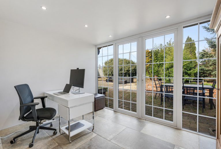 4 bed Detached
