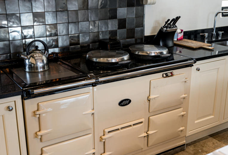 4 bed Detached