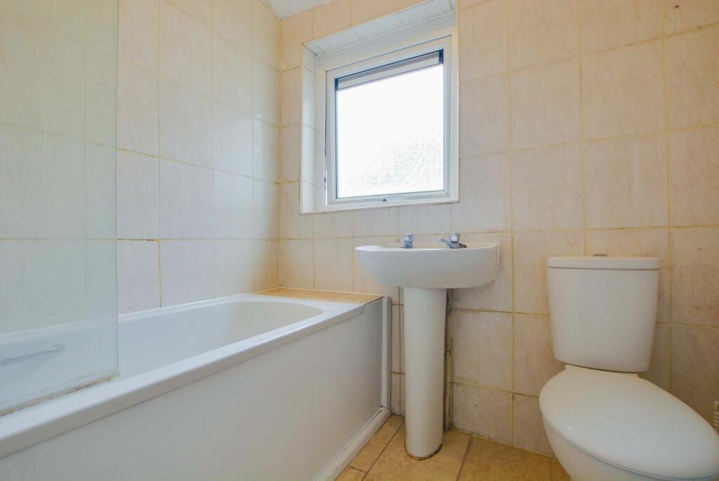 4 bed Terraced