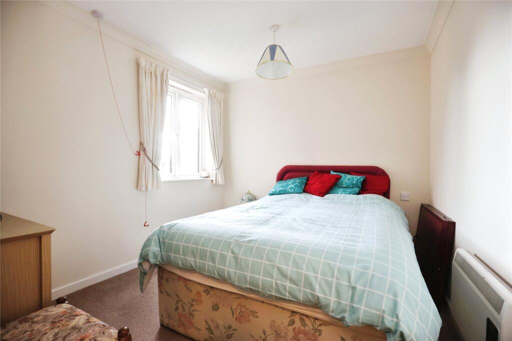 2 bed Retirement Property