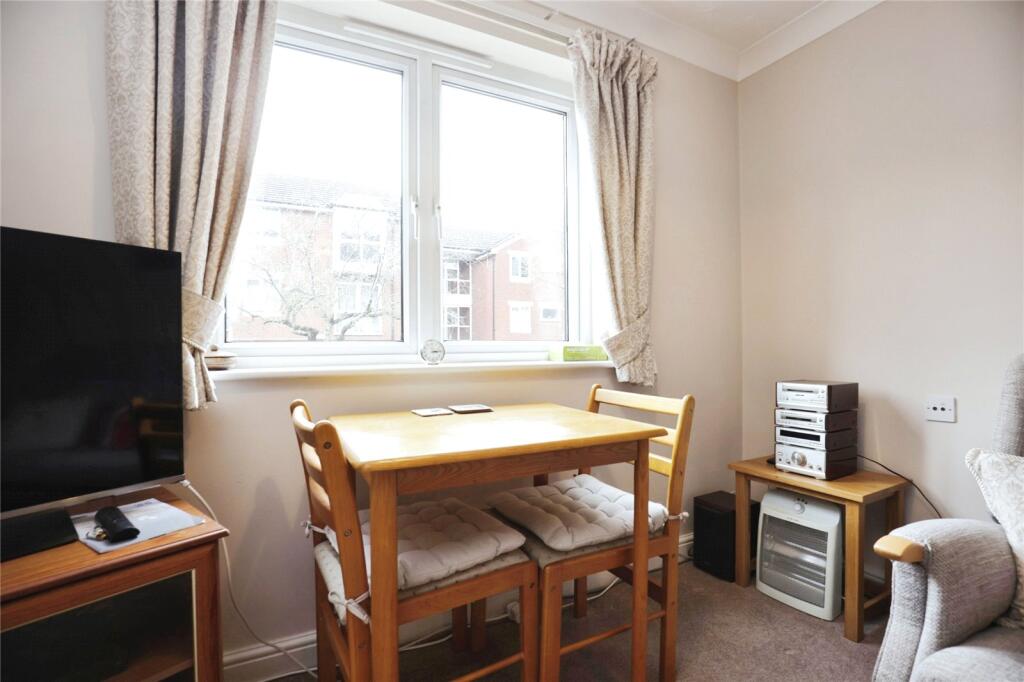 2 bed Retirement Property