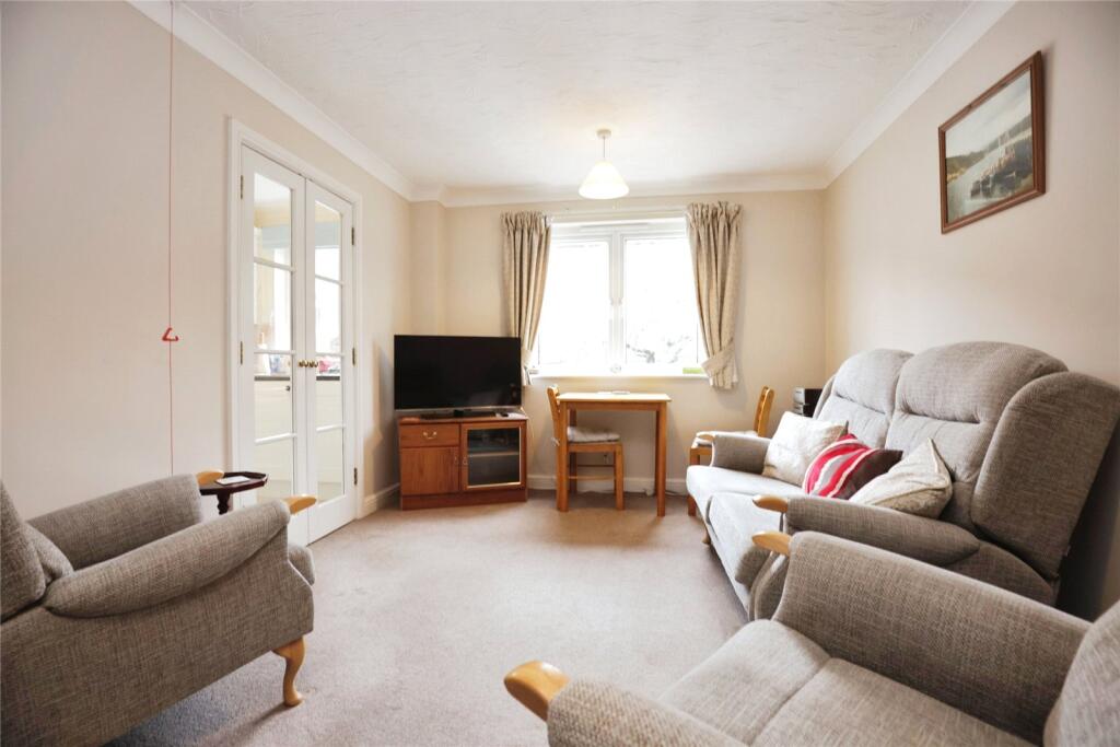 2 bed Retirement Property