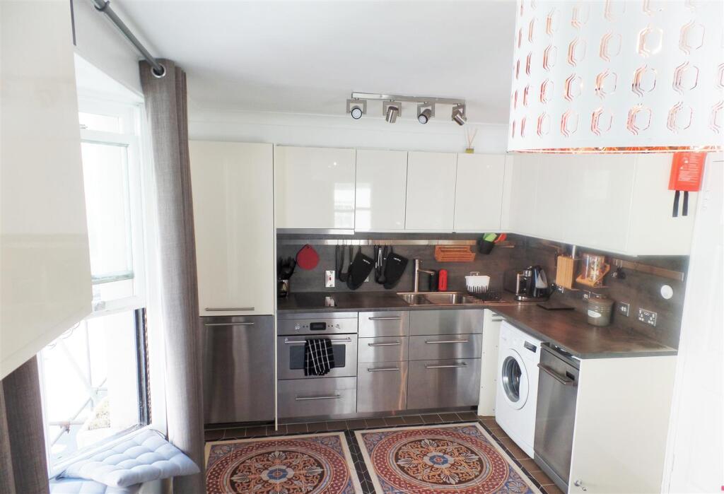1 bed Apartment