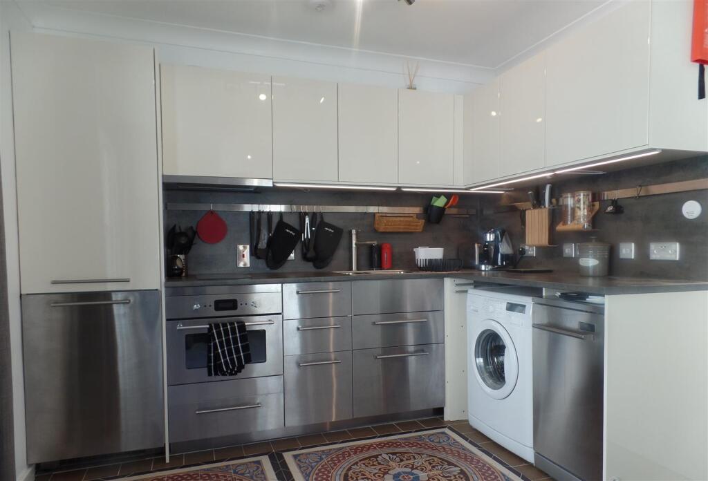 1 bed Apartment
