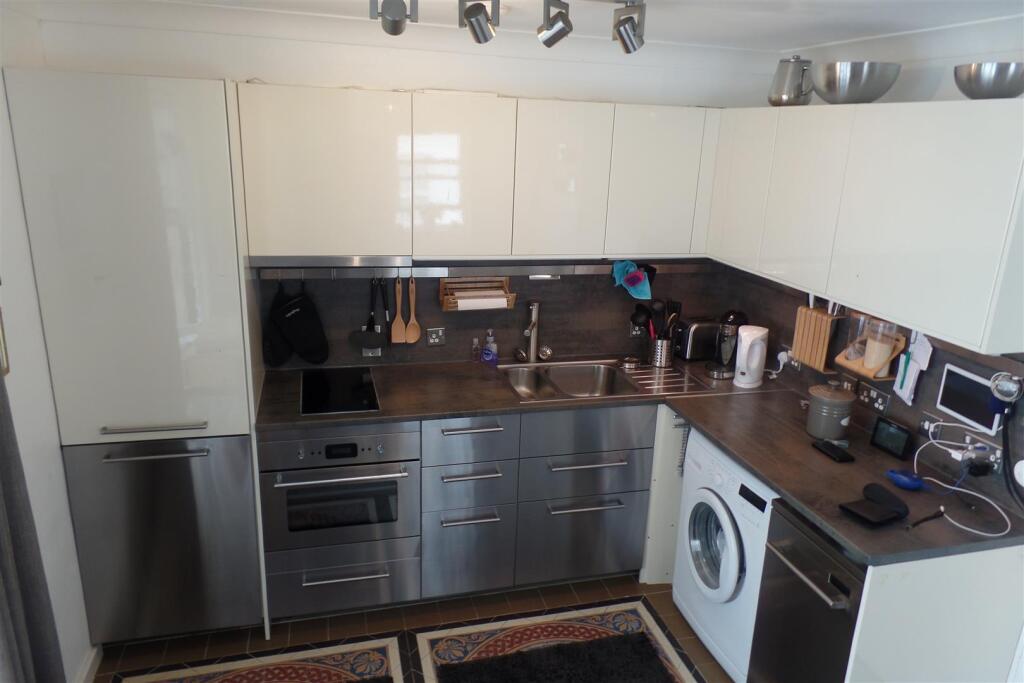 1 bed Apartment