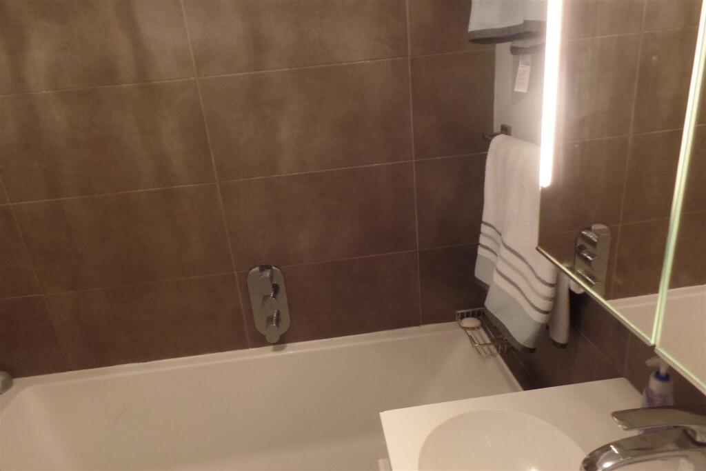 1 bed Apartment